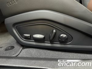 Porsche Taycan Turbo 2025 года из Южной Кореи