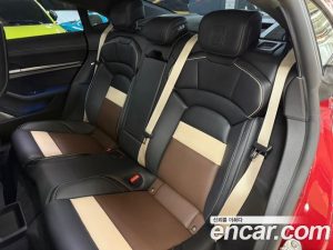 Porsche Taycan Turbo 2025 года из Южной Кореи
