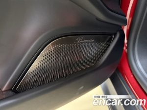 Porsche Taycan Turbo 2025 года из Южной Кореи