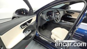 Mercedes-Benz E-Class E200 Avantgarde 2024 года из Южной Кореи