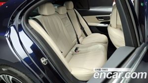 Mercedes-Benz E-Class E200 Avantgarde 2024 года из Южной Кореи