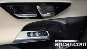 Mercedes-Benz E-Class E200 Avantgarde 2024 года из Южной Кореи