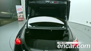 Mercedes-Benz E-Class E200 Avantgarde 2024 года из Южной Кореи