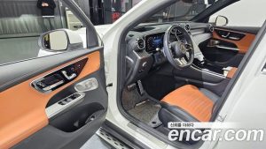Mercedes-Benz GLC-Class GLC300 4MATIC AMG Line 2024 года из Южной Кореи