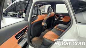 Mercedes-Benz GLC-Class GLC300 4MATIC AMG Line 2024 года из Южной Кореи