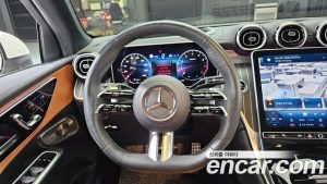 Mercedes-Benz GLC-Class GLC300 4MATIC AMG Line 2024 года из Южной Кореи