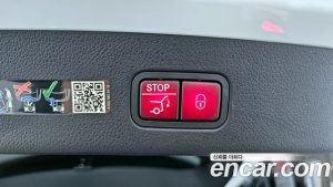 Mercedes-Benz GLC-Class GLC300 4MATIC AMG Line 2024 года из Южной Кореи