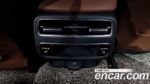 Genesis GV70 2.5T Бензин 2WD 2025 года из Южной Кореи