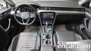Volkswagen Passat 2.0 TDI Prestige 2022 года из Южной Кореи