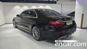 Mercedes-Benz S-Class S500L 4MATIC 2025 года из Южной Кореи