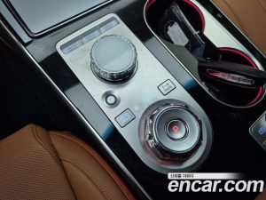 Genesis GV80 2.5T Бензин 2WD 2025 года из Южной Кореи