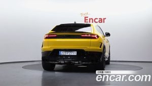 Lamborghini Urus 4.0 V8 SE 2025 года из Южной Кореи