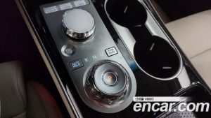 Genesis GV70 2.5T Бензин 2WD 2025 года из Южной Кореи