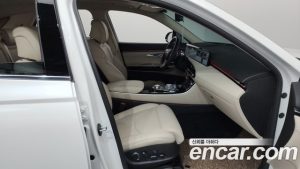 Genesis GV70 2.5T Бензин 2WD 2025 года из Южной Кореи