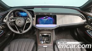Mercedes-Benz E-Class E300 4MATIC Exclusive 2025 года из Южной Кореи