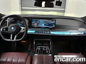 BMW i7 xDrive 60 M Sport 2024 года из Южной Кореи