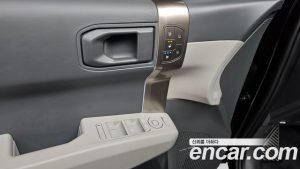 Kia EV3 Standard 2WD 2025 года из Южной Кореи