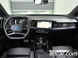 Audi Q4 e-tron 40 Sportback 2023 года из Южной Кореи