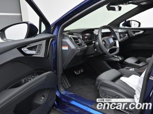 Audi Q4 e-tron 40 Sportback 2023 года из Южной Кореи