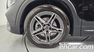 Mercedes-Benz GLB-Class GLB250 4MATIC 2023 года из Южной Кореи