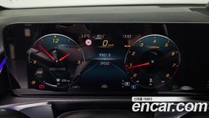 Mercedes-Benz GLB-Class GLB250 4MATIC 2023 года из Южной Кореи