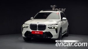 BMW X7 xDrive 40i M Sport 6 2024 года из Южной Кореи
