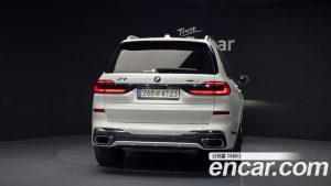 BMW X7 xDrive 40i M Sport 6 2024 года из Южной Кореи