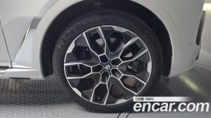 BMW X7 xDrive 40i M Sport 6 2024 года из Южной Кореи