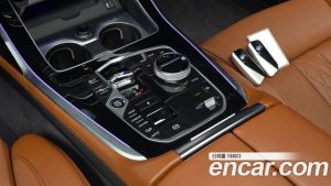 BMW X7 xDrive 40i M Sport 6 2024 года из Южной Кореи
