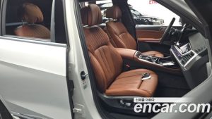 BMW X7 xDrive 40i M Sport 6 2024 года из Южной Кореи