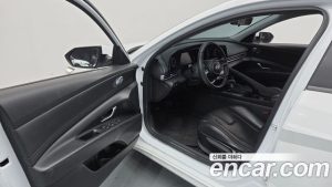 Hyundai AVANTE 1.6 2024 года из Южной Кореи