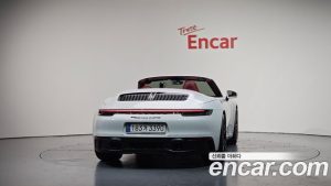 Porsche 911 CARRERA 4 GTS Cabriolet 2023 года из Южной Кореи