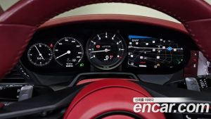 Porsche 911 CARRERA 4 GTS Cabriolet 2023 года из Южной Кореи