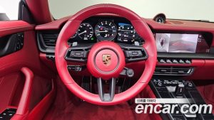 Porsche 911 CARRERA 4 GTS Cabriolet 2023 года из Южной Кореи