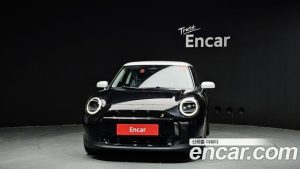 Mini Cooper SE CLASSIC 2024 года из Южной Кореи