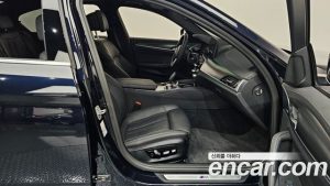 BMW 5-Series 520i M Sport 2023 года из Южной Кореи