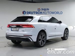 Audi Q8 50 TDI 4WD Premium 2023 года из Южной Кореи