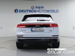 Audi Q8 50 TDI 4WD Premium 2023 года из Южной Кореи