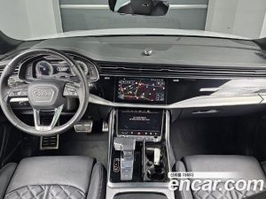 Audi Q8 50 TDI 4WD Premium 2023 года из Южной Кореи