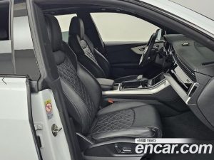 Audi Q8 50 TDI 4WD Premium 2023 года из Южной Кореи
