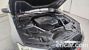 BMW 5-Series 520i M Sport 2023 года из Южной Кореи
