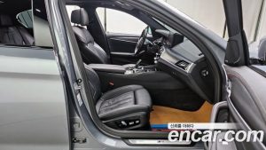 BMW 5-Series 520i M Sport 2023 года из Южной Кореи