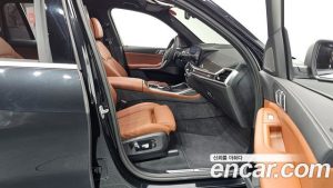 BMW X7 xDrive 40d M Sport 6 2025 года из Южной Кореи
