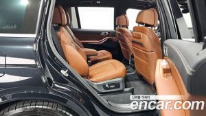 BMW X7 xDrive 40d M Sport 6 2025 года из Южной Кореи