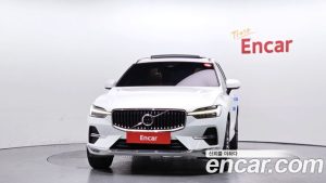 Volvo XC60 B5 ULTIMATE Bright 2023 года из Южной Кореи