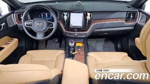 Volvo XC60 B5 ULTIMATE Bright 2023 года из Южной Кореи