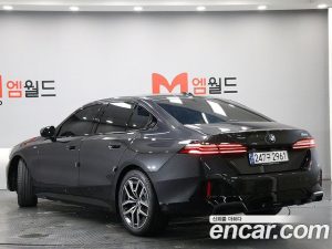 BMW 5-Series 520i M Sport 2024 года из Южной Кореи
