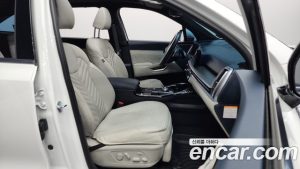 Kia Sorento HEV 1.6 2WD 2024 года из Южной Кореи