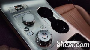 Genesis GV70 2.5T Бензин AWD 2025 года из Южной Кореи