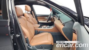 Genesis GV70 2.5T Бензин AWD 2025 года из Южной Кореи